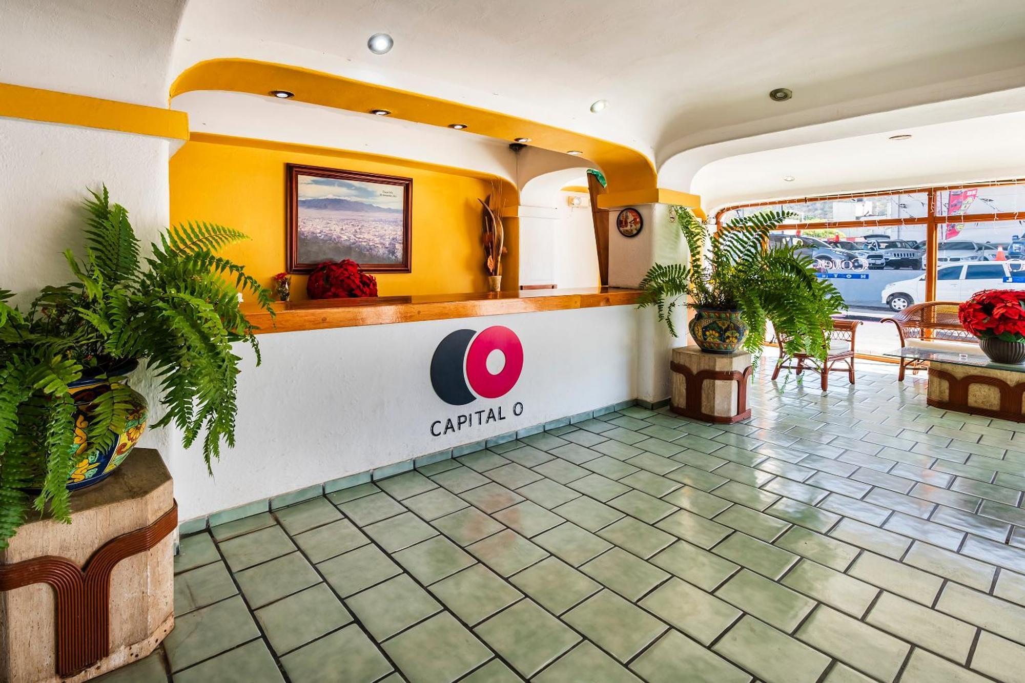 Capital O Colón, Ciudad Guzmán Jalisco Ciudad Guzman Exterior foto